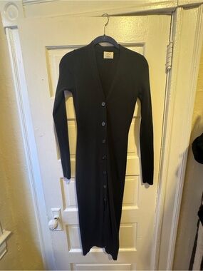 Wilfred Black Long-Sleeve Button-Front Midi Sweater Dress